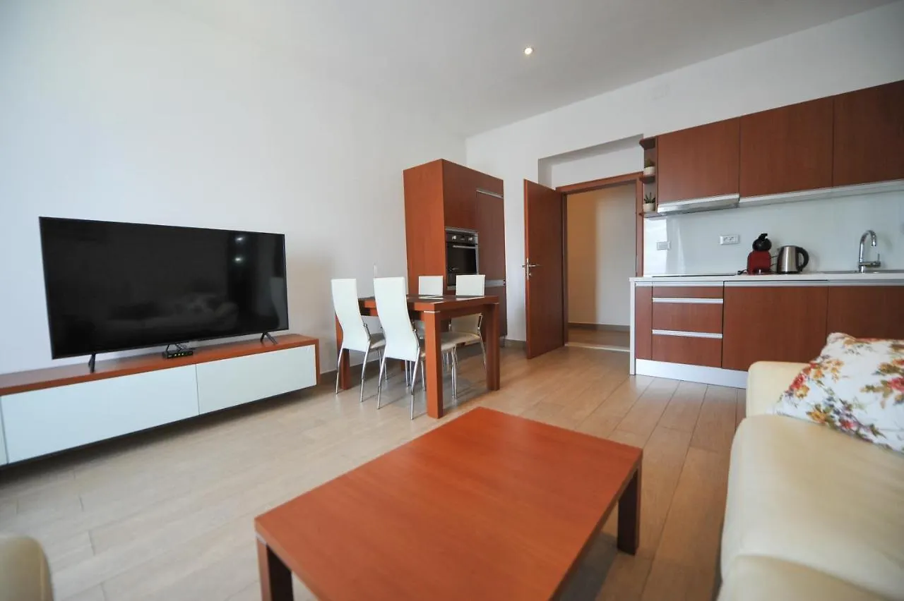 City Pads Apartment Split