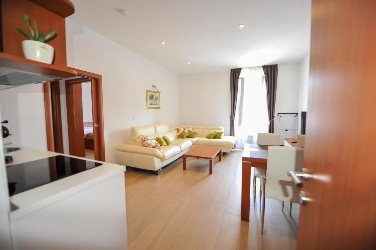 City Pads Apartment Split